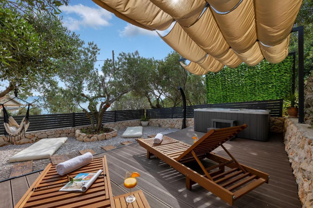 Apartments Lucky Brela Exterior foto