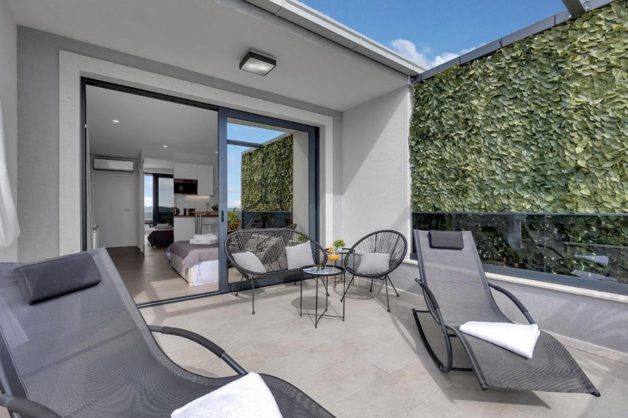 Apartments Lucky Brela Exterior foto