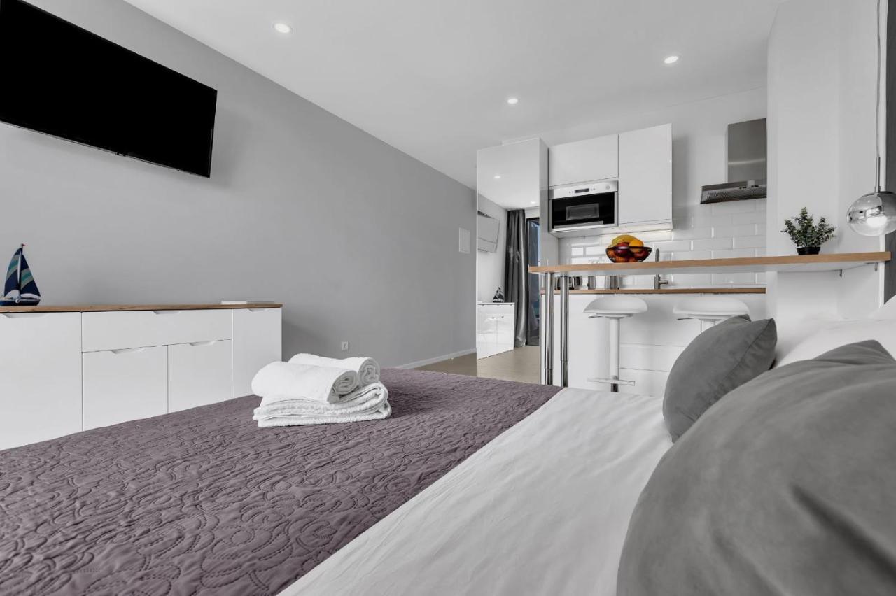 Apartments Lucky Brela Exterior foto