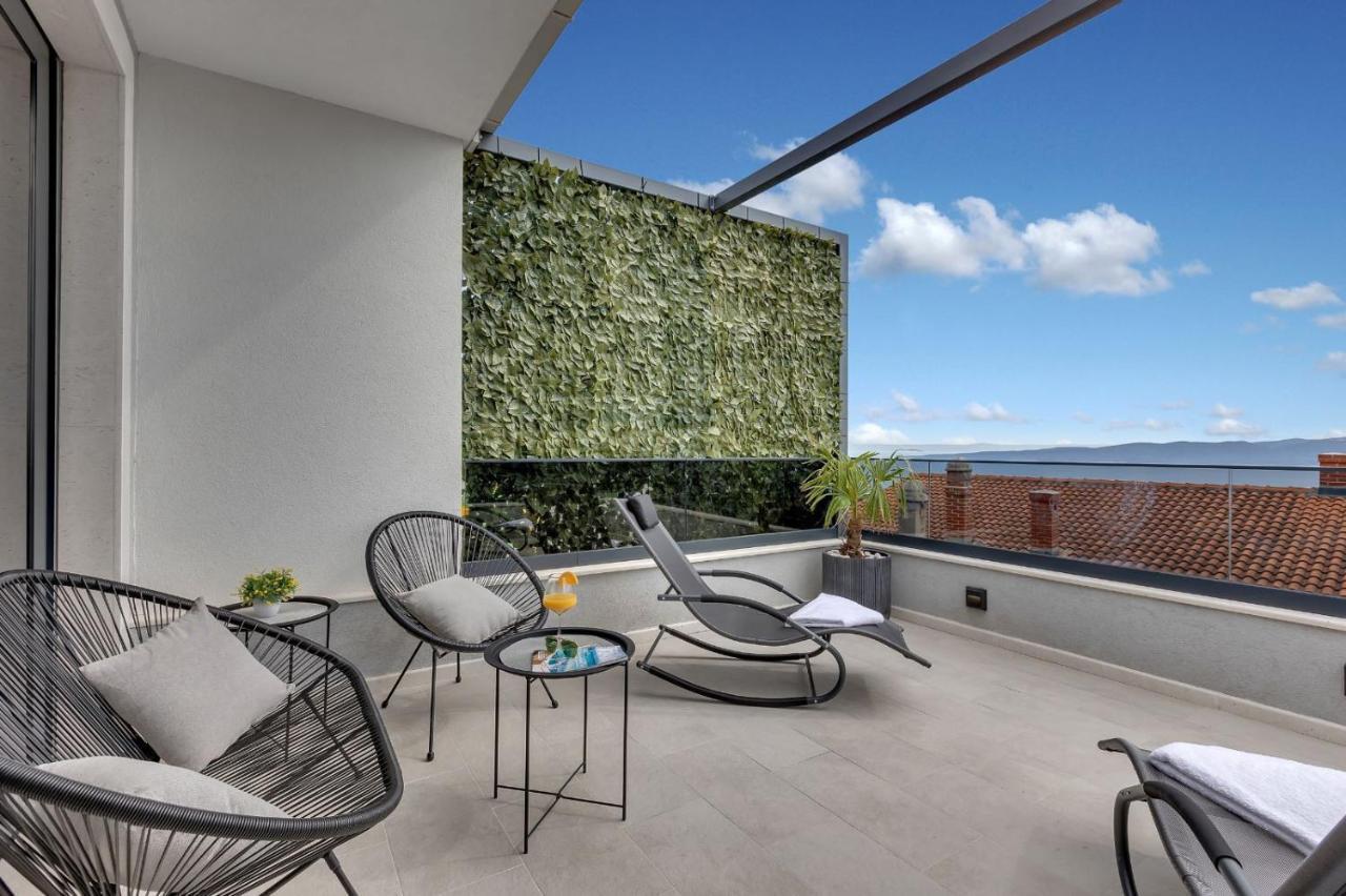 Apartments Lucky Brela Exterior foto