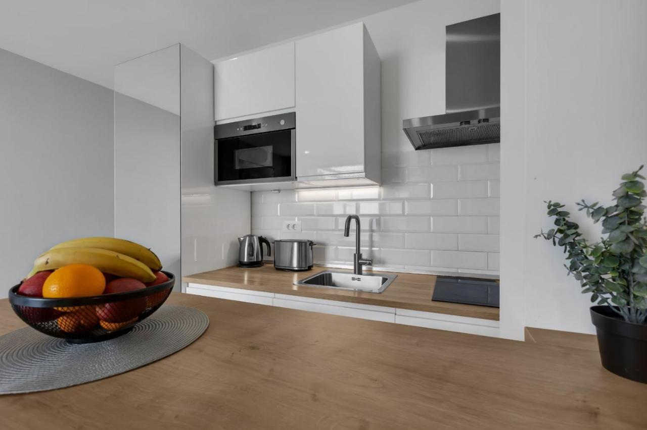 Apartments Lucky Brela Exterior foto