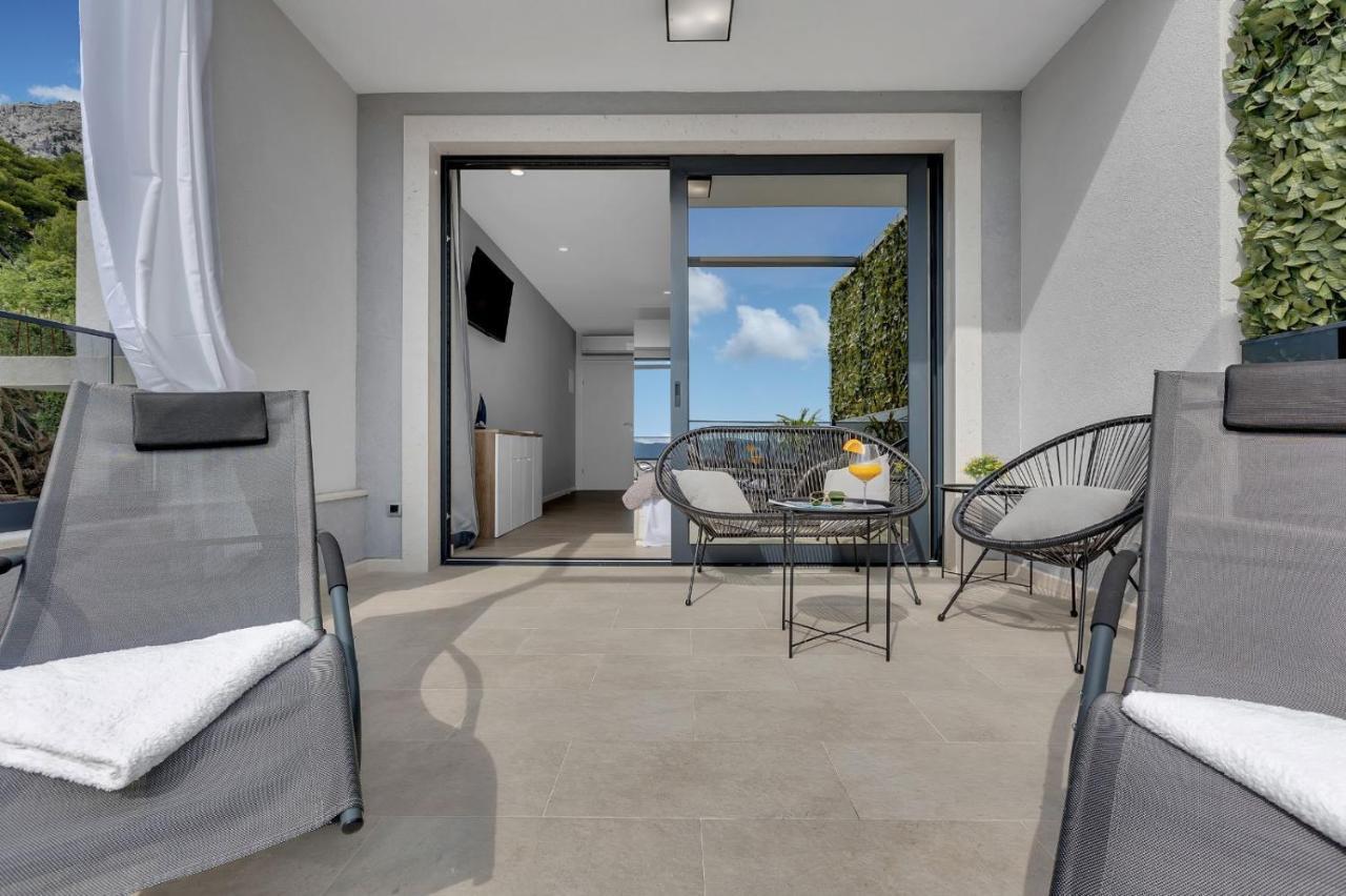 Apartments Lucky Brela Exterior foto